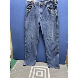 Wrangler Jeans Mens 38x32 Blue Denim Pants Rugged Wear Classic Fit